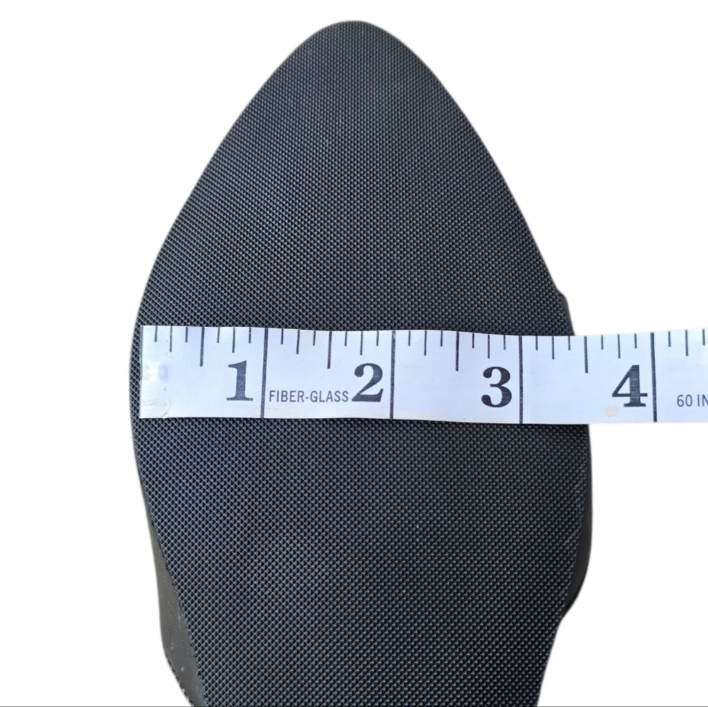 🔥NWOT Kat Von D The Lizzy Flat, Size 12